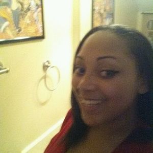 Meet your Posher, Phylicia